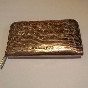 BRAND NEW BURBERRY METALLIC ROSE GOLD WALLET